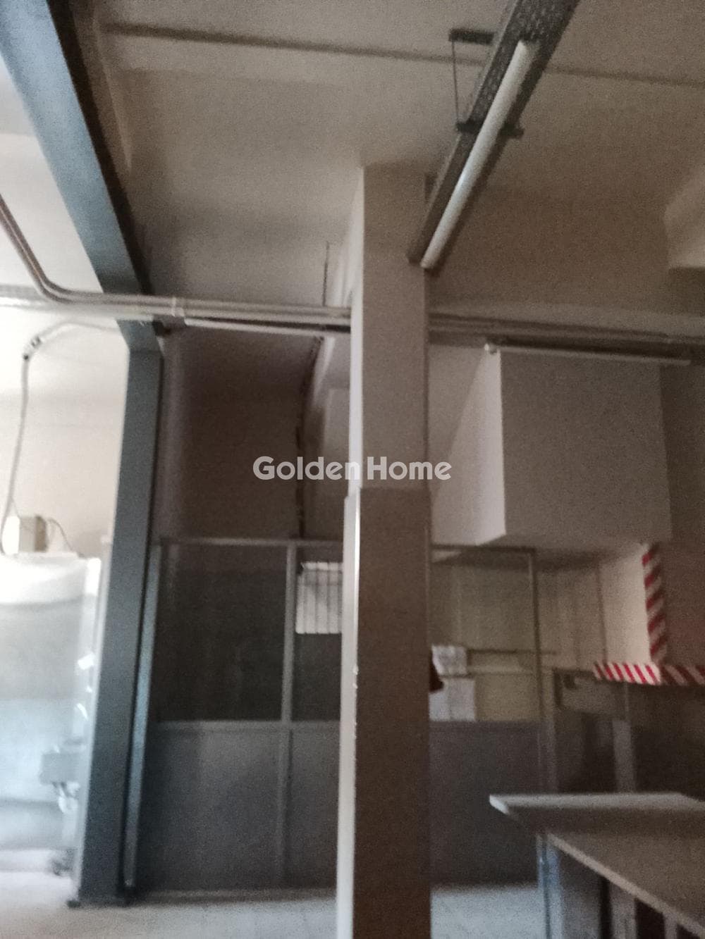Retail Store in Center, Dafni — Photo 16 of 25