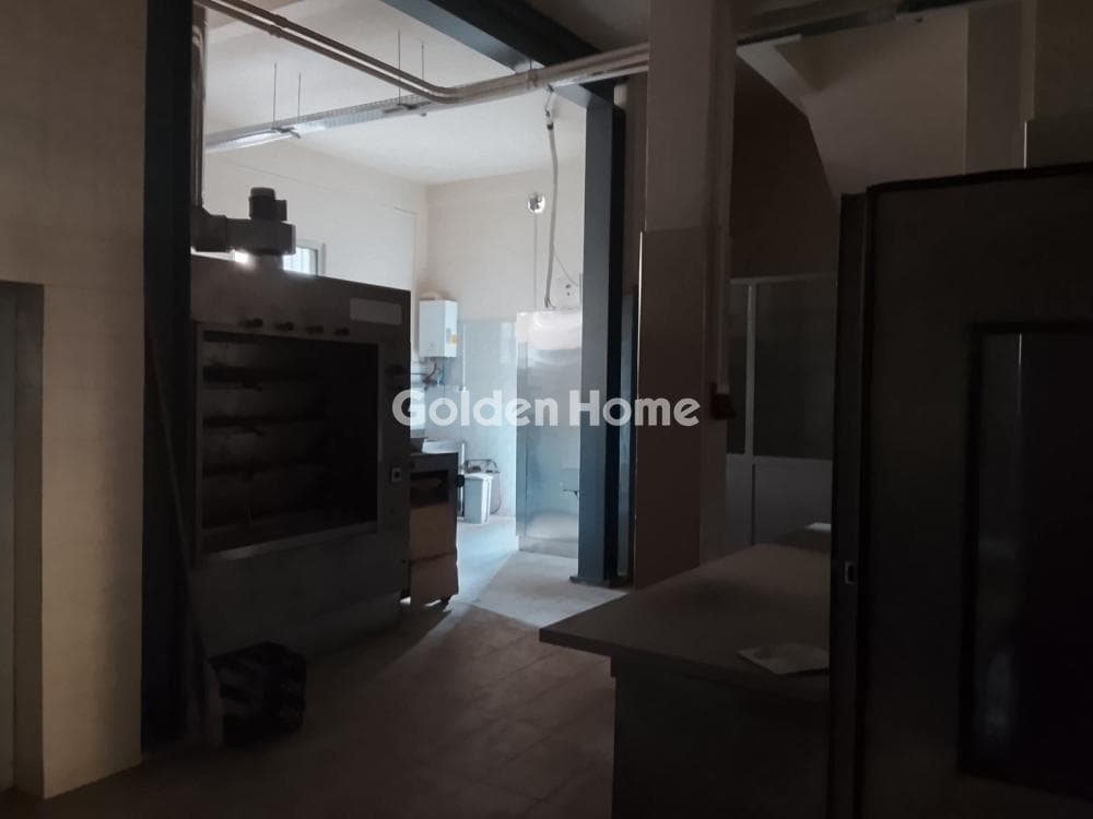 Retail Store in Center, Dafni — Photo 15 of 25