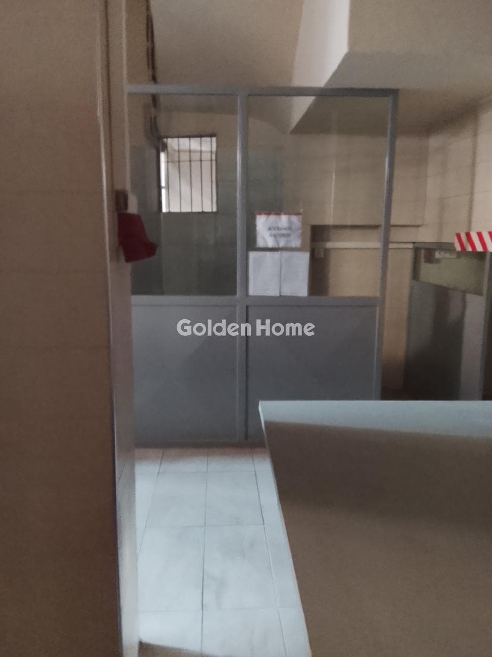 Retail Store in Center, Dafni — Photo 10 of 25