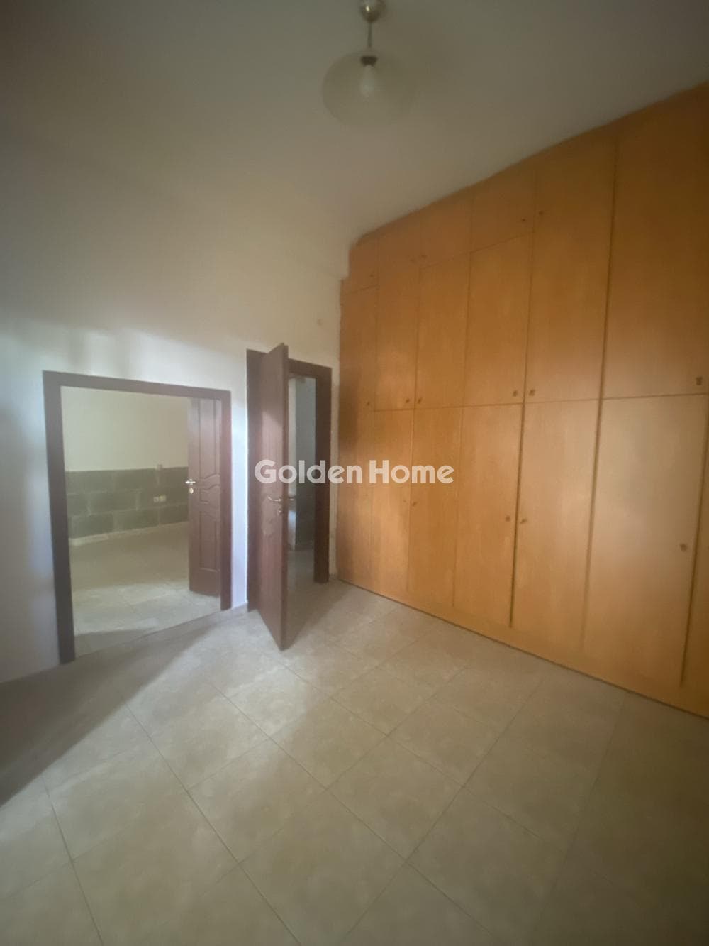 Apartment in Evaggelistria, Nikaia — Photo 2 of 13