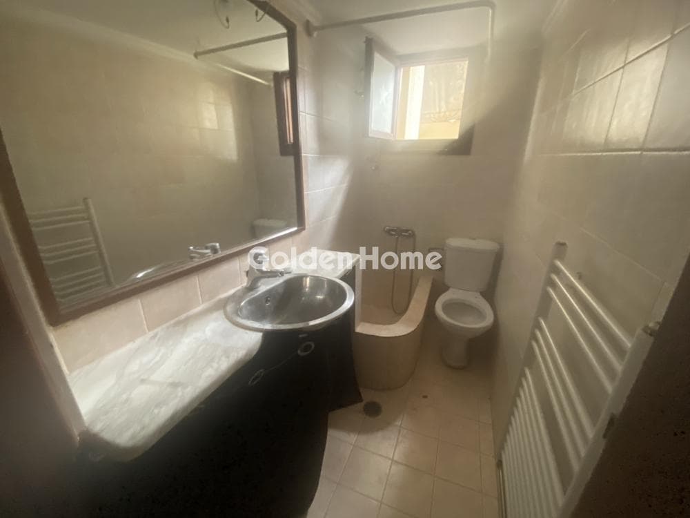 Apartment in Evaggelistria, Nikaia — Photo 9 of 13