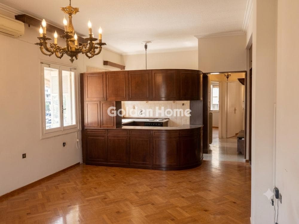 Apartment in Plateia Ntavari, Palaio Faliro — Photo 1 of 42