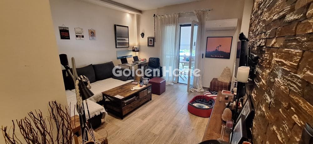 Apartment in Plateia Ntavari, Palaio Faliro — Photo 1 of 21