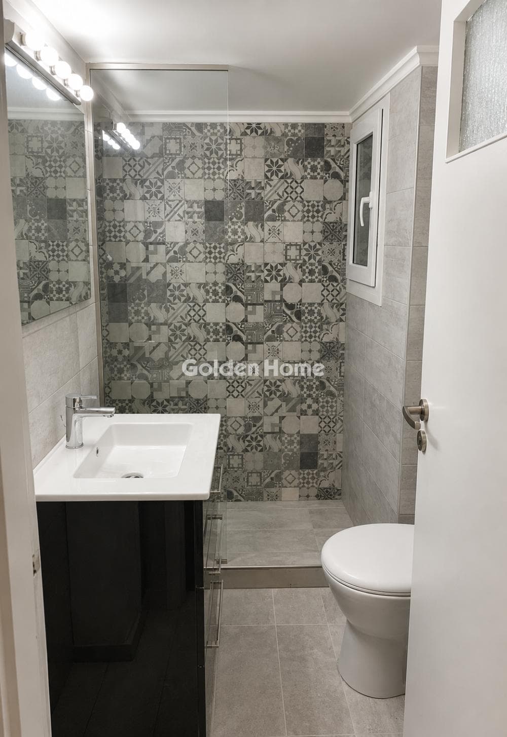 Apartment in Plateia Koliatsou, Patision - Acharnon — Photo 2 of 4