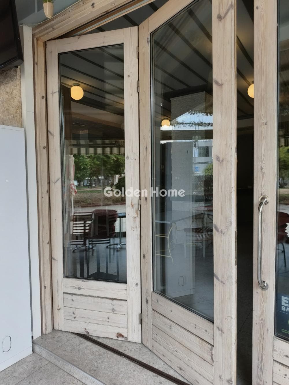 Retail Store in Eleftherias square, Koridallos — Photo 9 of 18