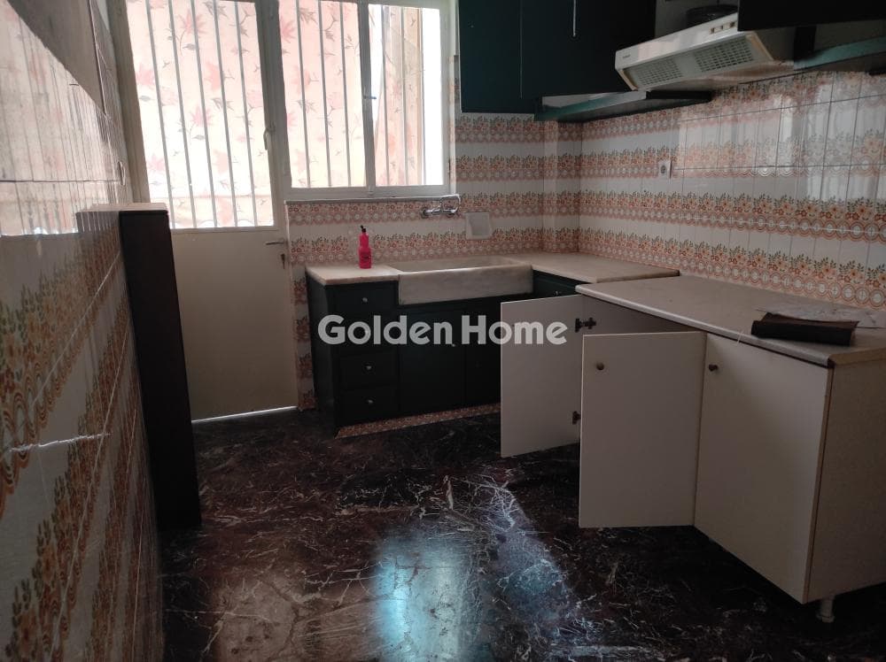 Apartment in Center, Dafni — Photo 5 of 15