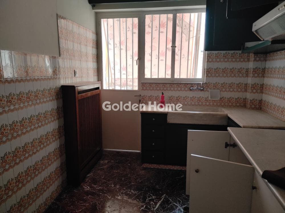 Apartment in Center, Dafni — Photo 6 of 15