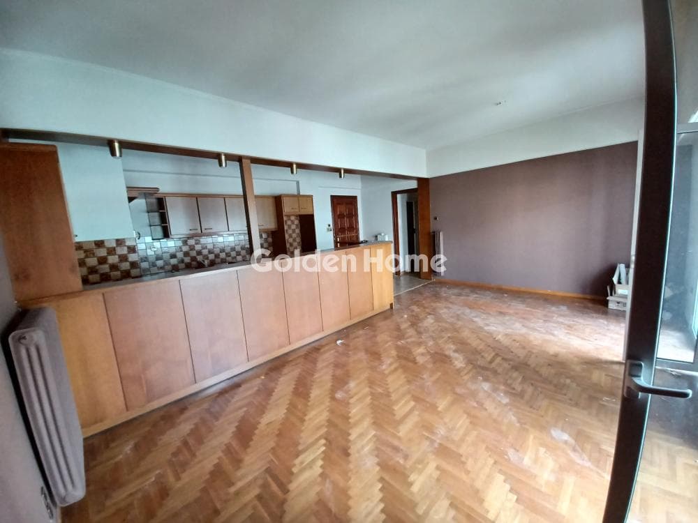 Apartment in Politechnioupoli, Zografou — Photo 1 of 22