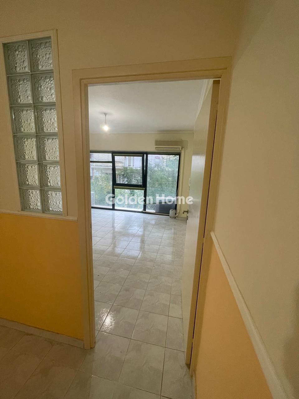 Office in Fillipou, Ampelokipoi — Photo 1 of 14