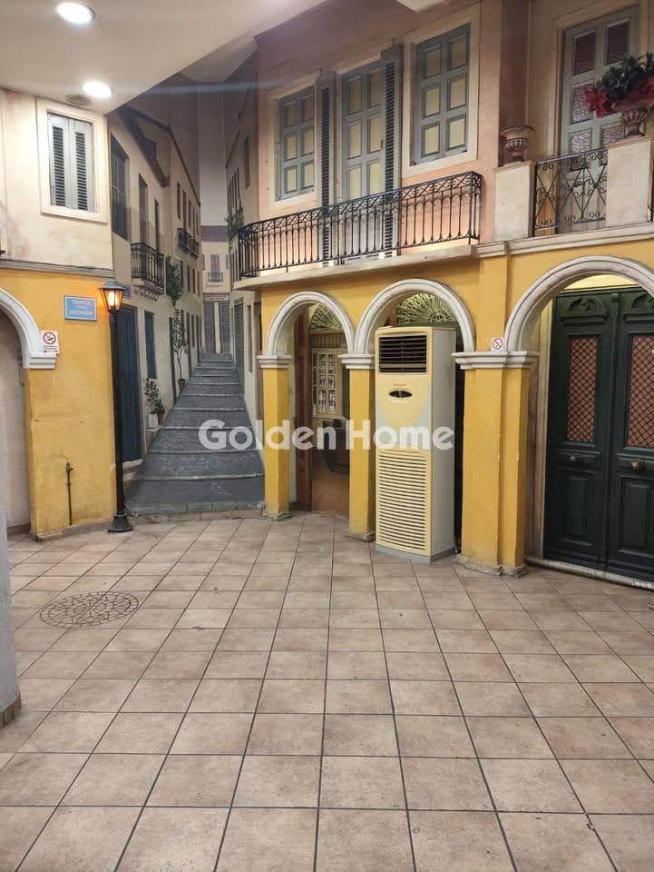 Κατάστημα στην Μπουρνάζι, Περιστέρι — Φωτογραφία 1 από 10