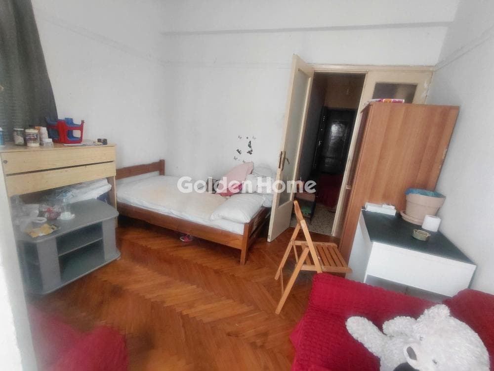 Apartment in Plateia Koliatsou, Patision - Acharnon — Photo 2 of 14