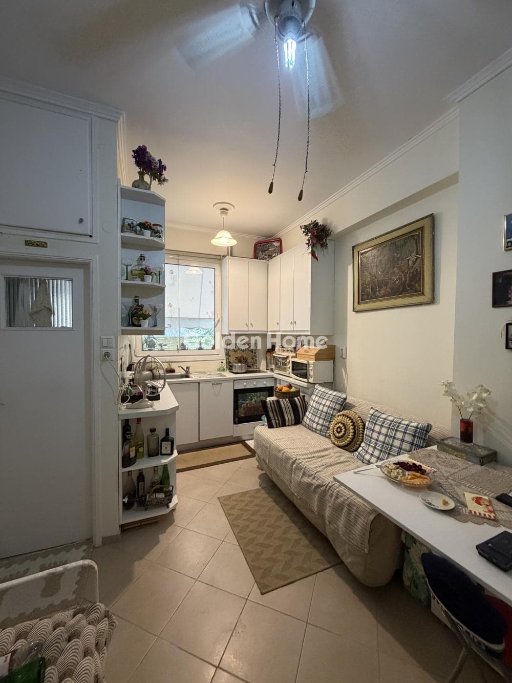 Apartment in Plateia Vathis, Kentro — Photo 1 of 13