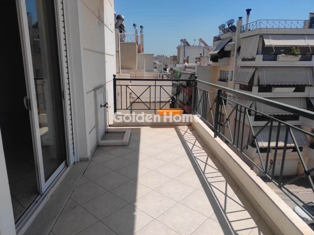 Apartment in Palatiani, Ilion — Photo 1 of 16