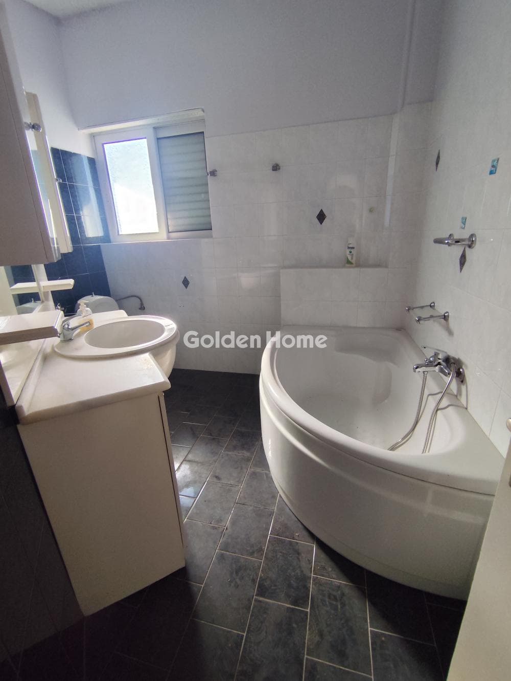 Apartment in Agia Paraskevi, Agioi Anargiroi — Photo 16 of 28