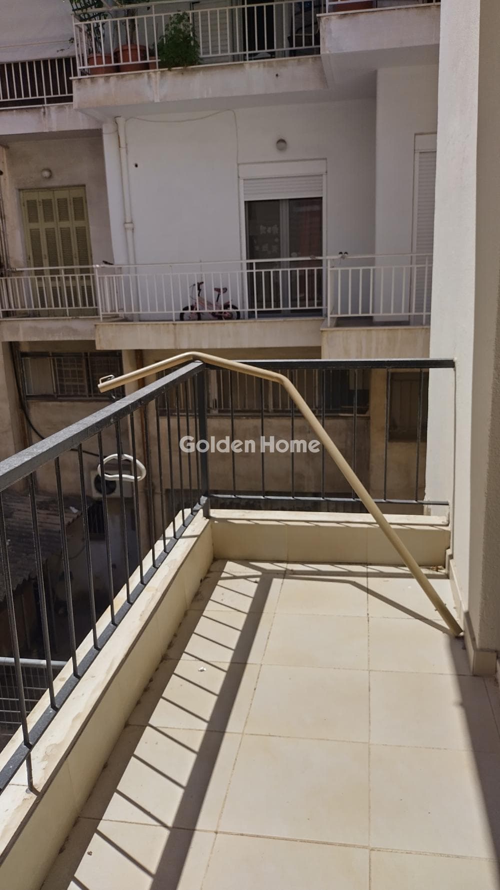 Apartment in Rouf, Tavros — Photo 16 of 28
