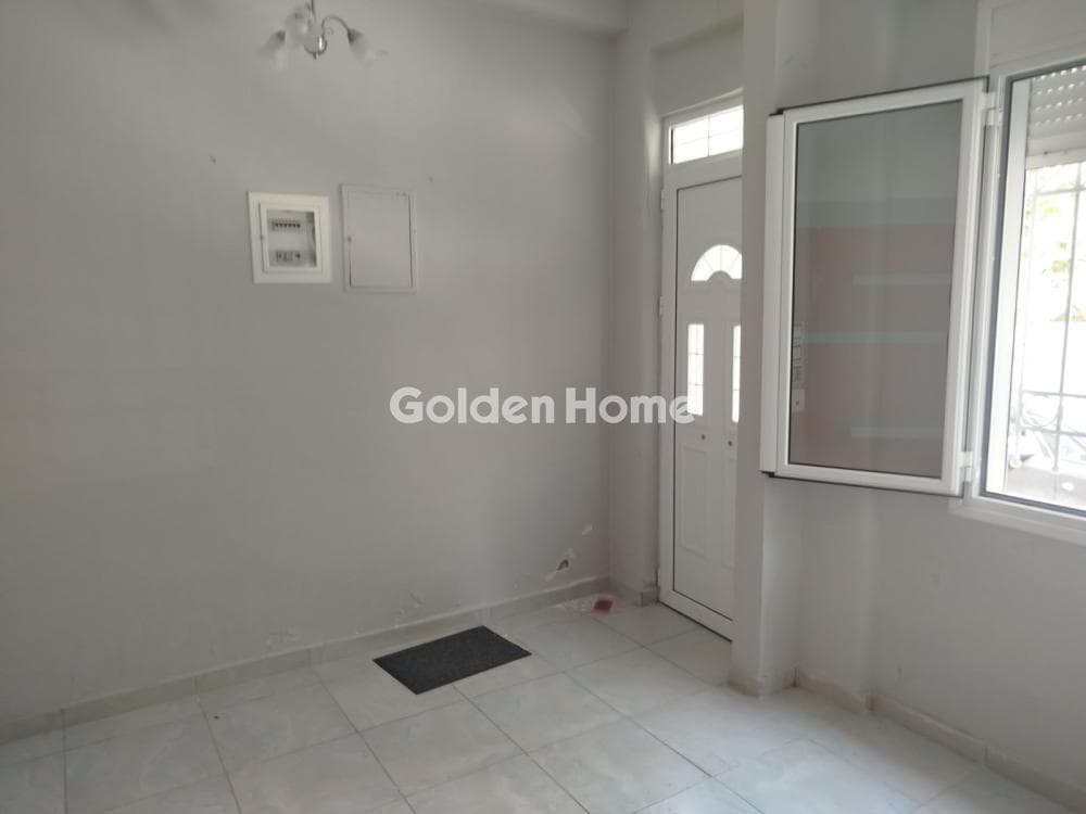House in Skagiopouleio, Patra — Photo 1 of 14