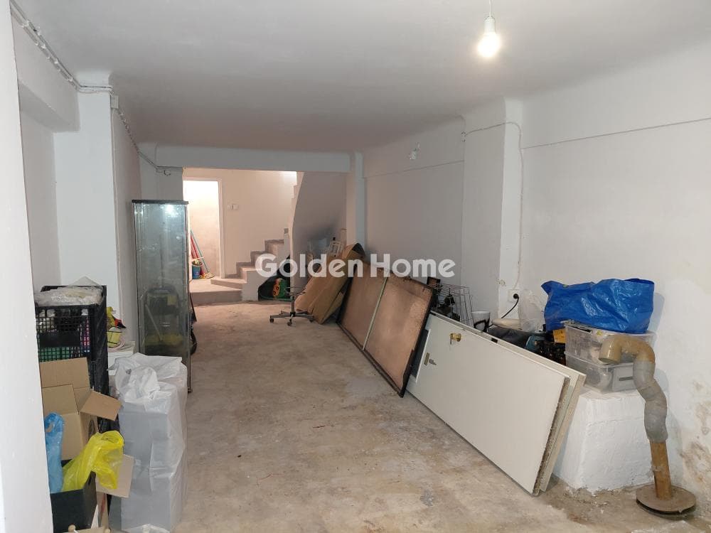 Retail Store in Exarcheia, Exarchia - Neapoli — Photo 14 of 14
