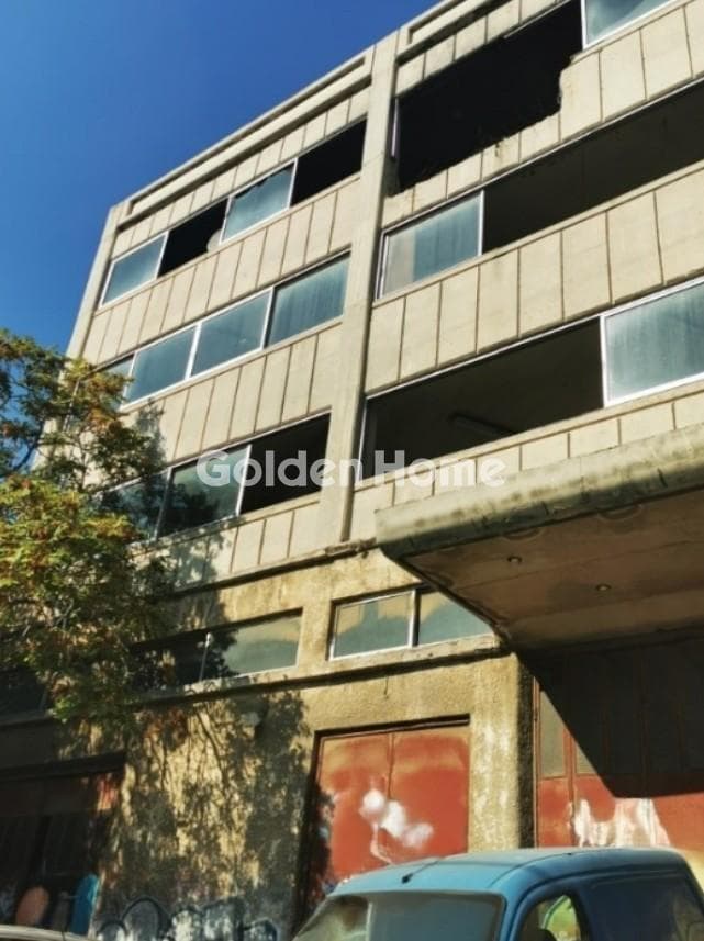 Βιομηχανικός Χώρος στην Άνω Ρέντης, Άγιος Ιωάννης Ρέντης — Φωτογραφία 2 από 3