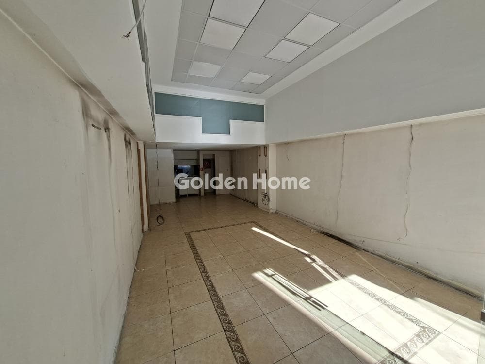Retail Store in Dimarcheiou, Ampelokipoi — Photo 1 of 7