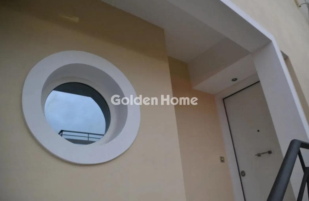 Apartment in Kareas, Vironas — Photo 29 of 38