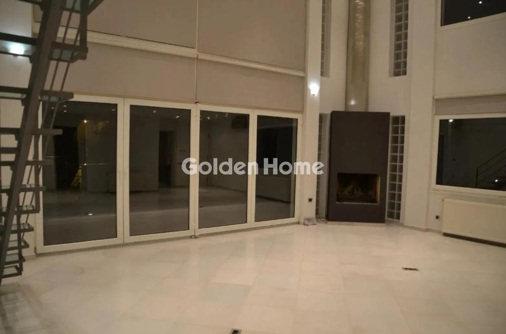Apartment in Kareas, Vironas — Photo 4 of 38