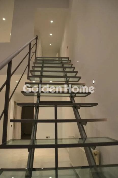 Apartment in Kareas, Vironas — Photo 20 of 38