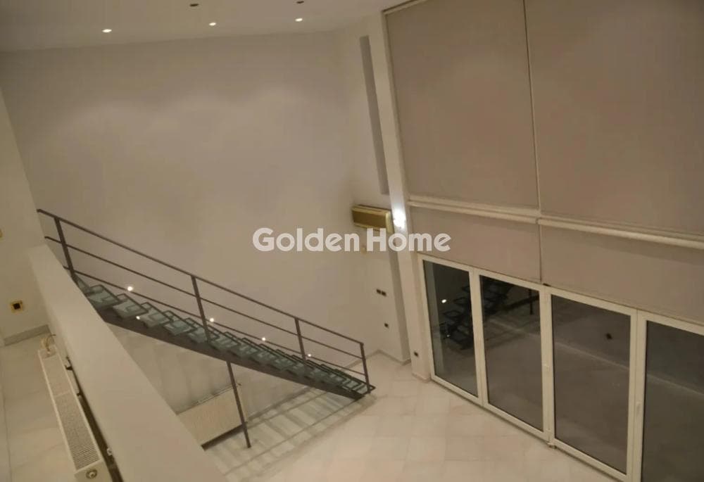 Apartment in Kareas, Vironas — Photo 2 of 38