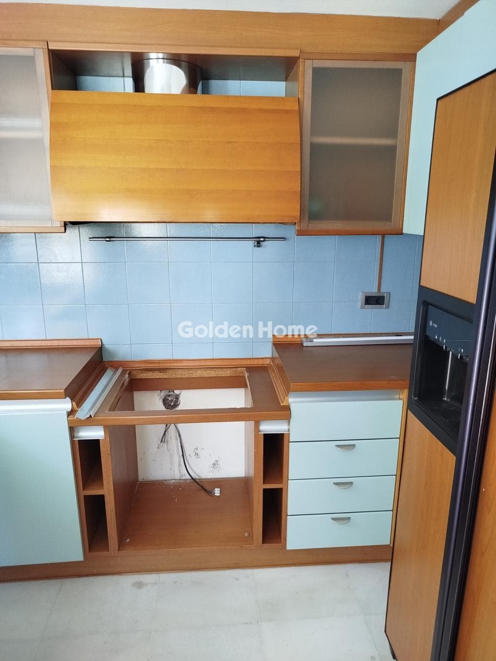 Apartment in Kareas, Vironas — Photo 12 of 38