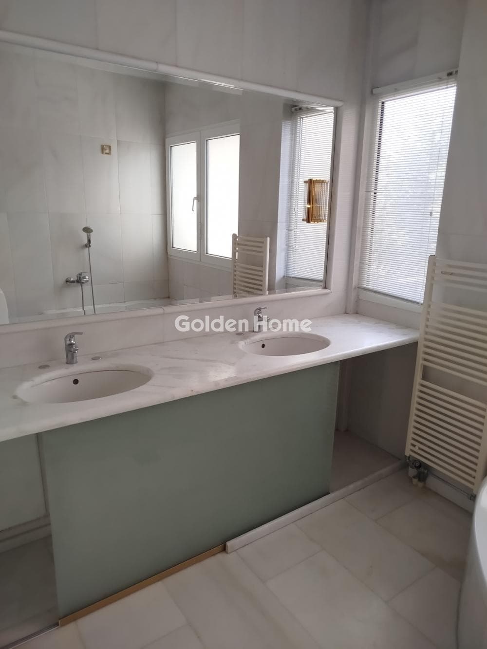 Apartment in Kareas, Vironas — Photo 24 of 38