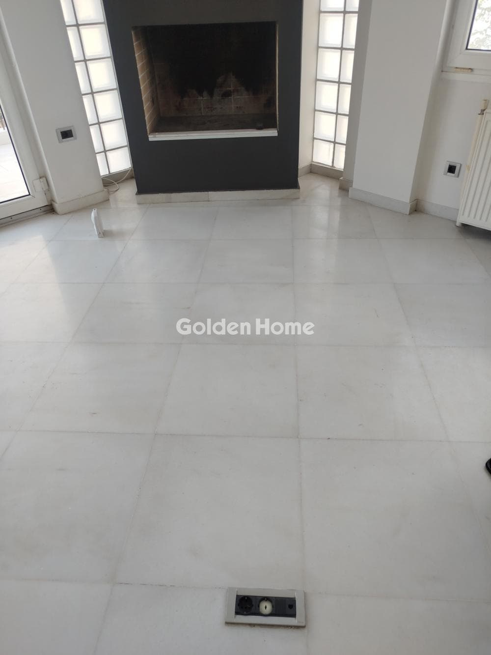 Apartment in Kareas, Vironas — Photo 37 of 38
