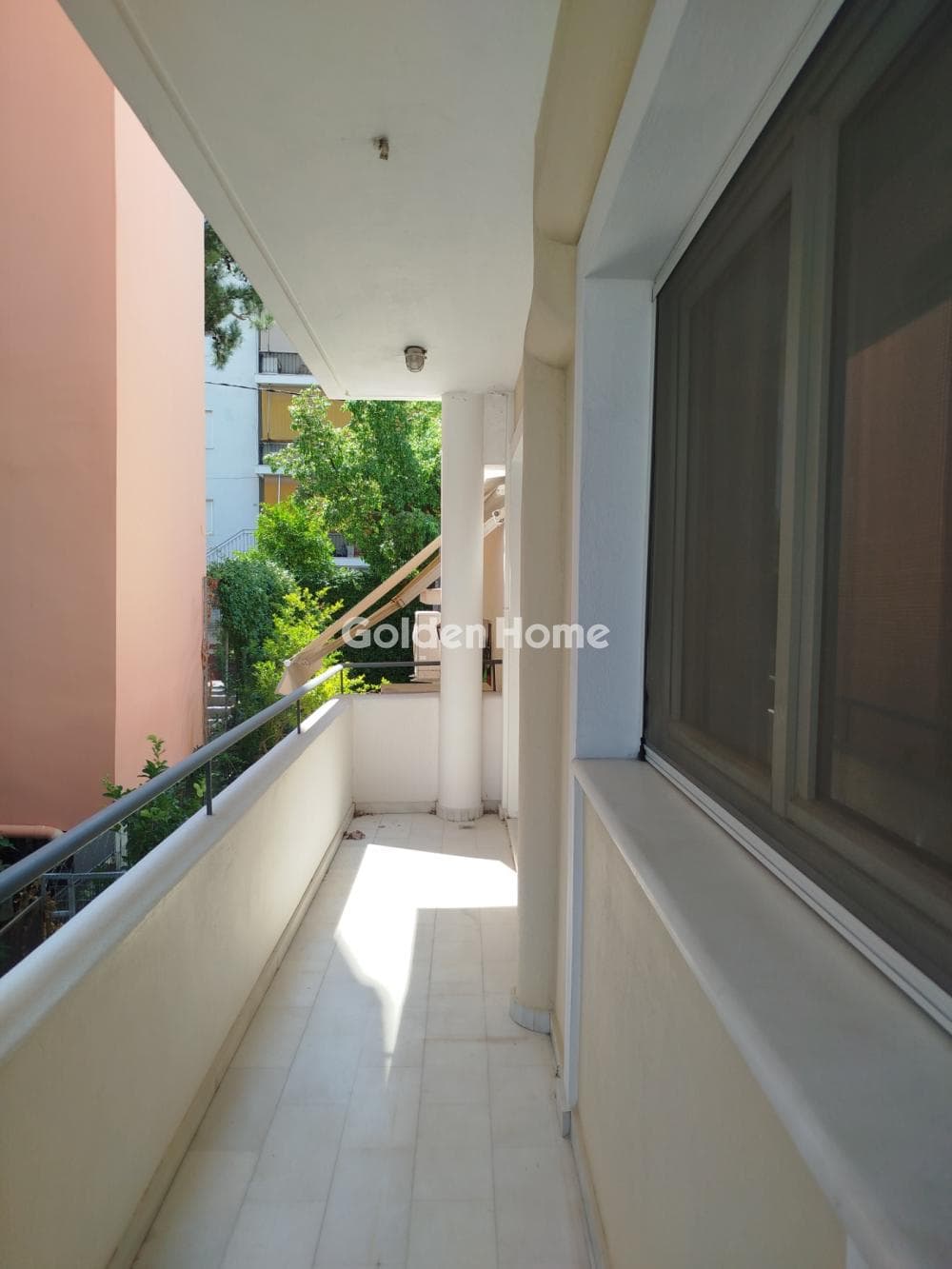 Apartment in Kareas, Vironas — Photo 34 of 38