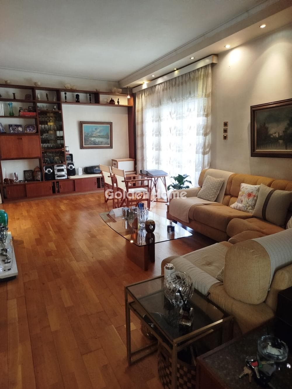Apartment in Kareas, Vironas — Photo 4 of 21