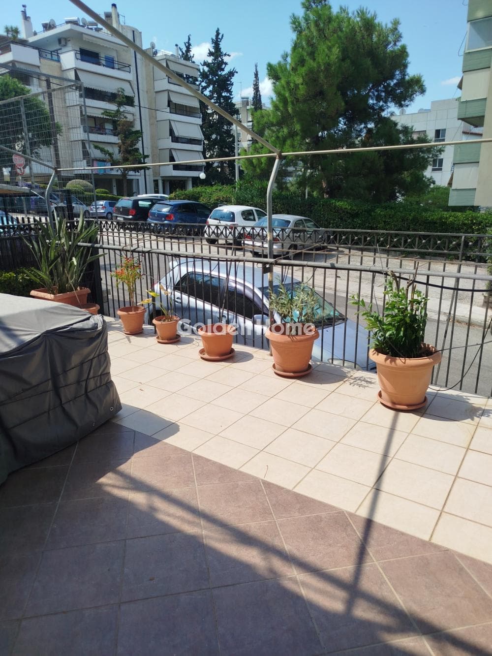 Apartment in Kareas, Vironas — Photo 18 of 21