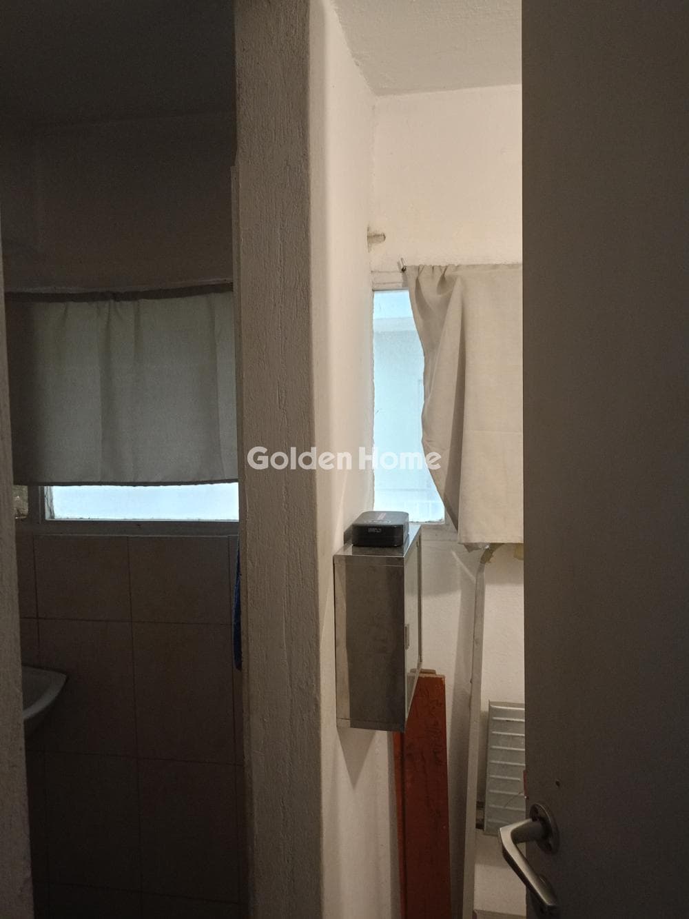Retail Store in Lofos Skouze, Kolonos - Kolokinthous — Photo 10 of 13