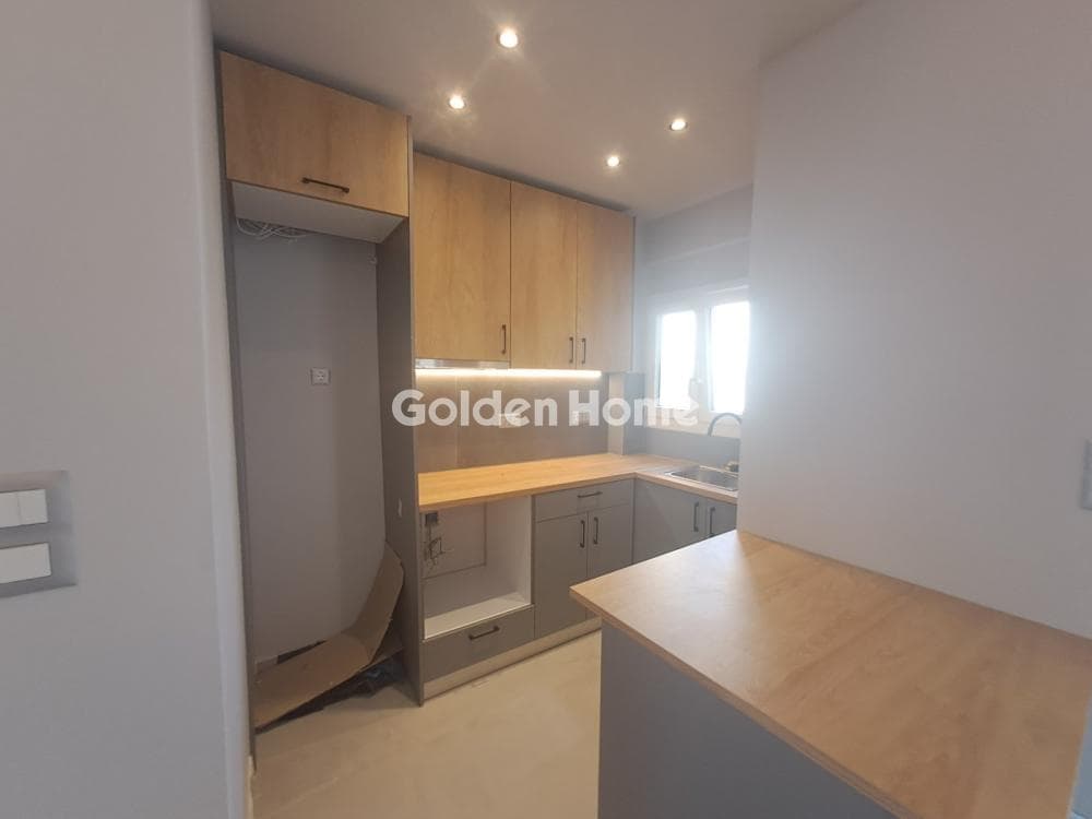 Apartment in Platia Koumoundourou, Kentro — Photo 7 of 16