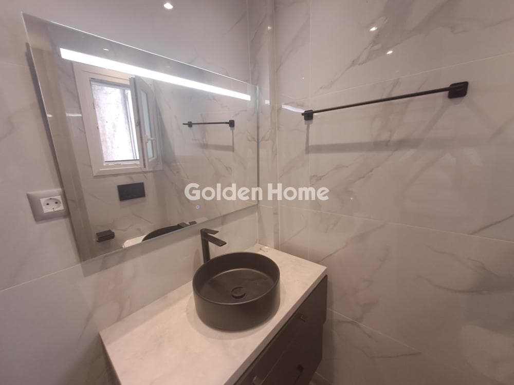 Apartment in Platia Koumoundourou, Kentro — Photo 15 of 16