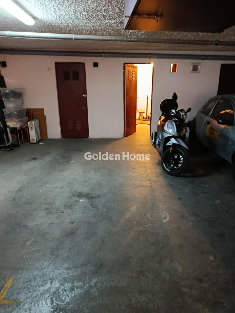Apartment in Leof. Liosion, Attiki — Photo 1 of 21
