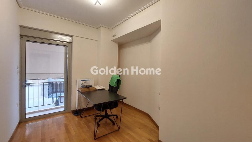 Apartment in Kallipoli, Piraeus — Photo 12 of 13