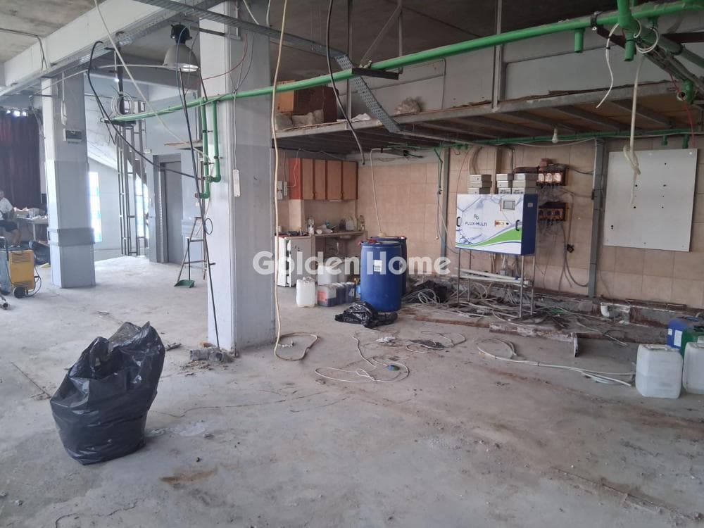 Industrial Space in Kariotika, Perama — Photo 1 of 21