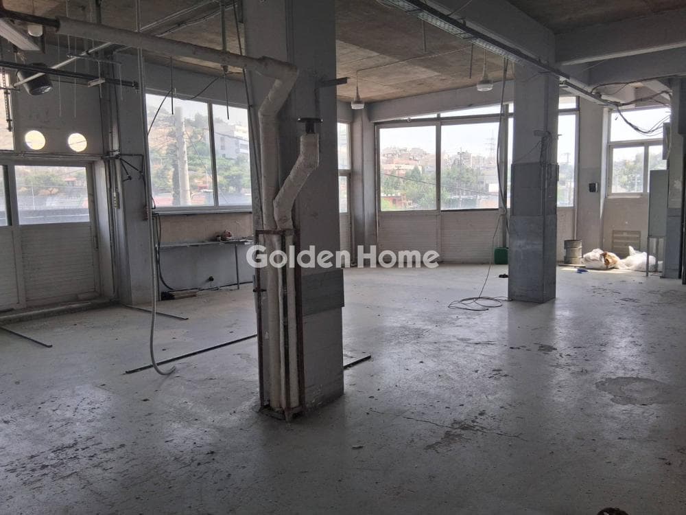 Industrial Space in Kariotika, Perama — Photo 7 of 21