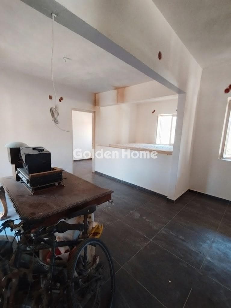 Apartment in Κέντρο, Kalivia Thorikou — Photo 1 of 7