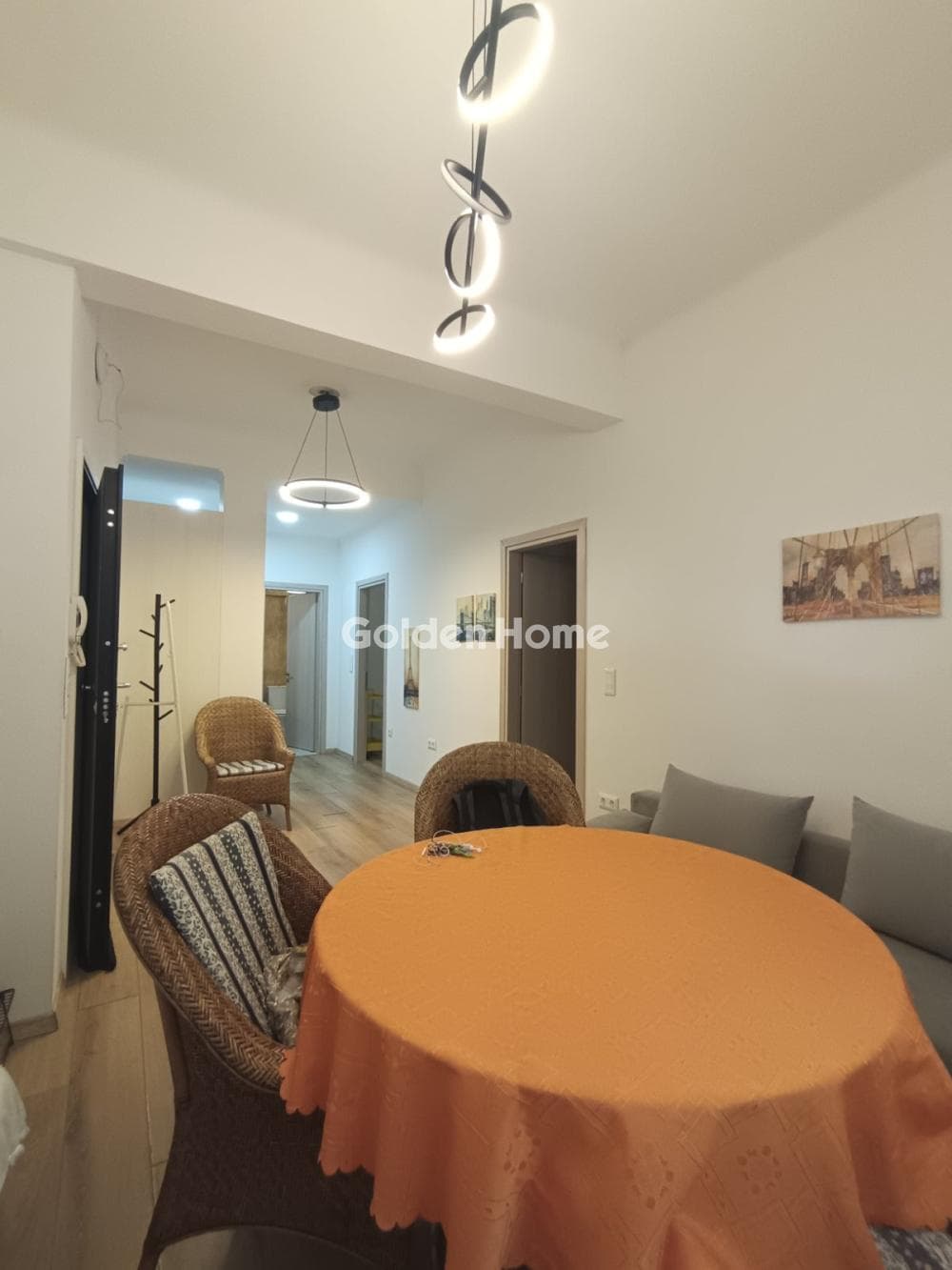 Apartment in Politechnioupoli, Zografou — Photo 2 of 31