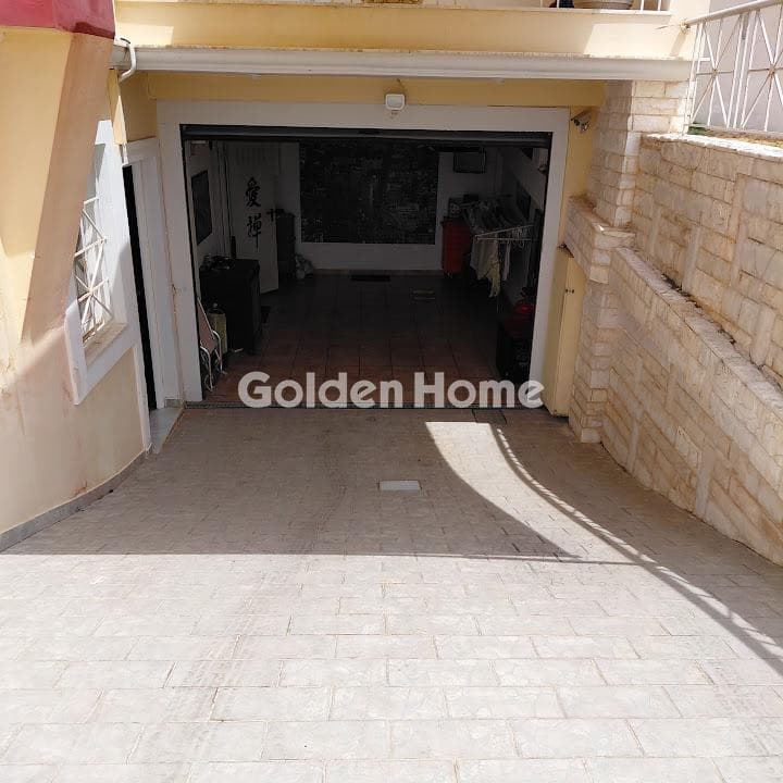 House in Center, Koropi — Photo 29 of 35