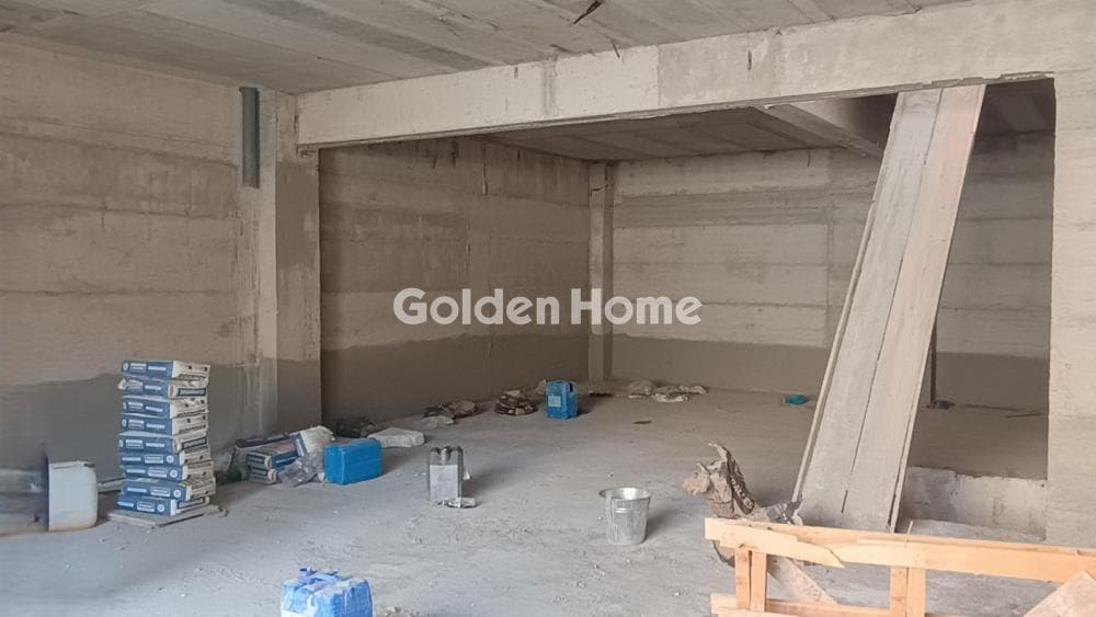 Retail Store in Center, Evosmos — Photo 14 of 14