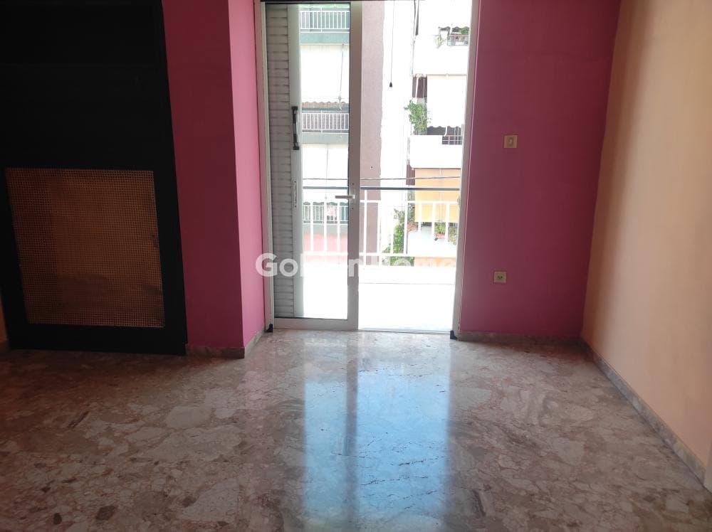 Apartment in Aspra Chomata, Nikaia — Photo 3 of 18