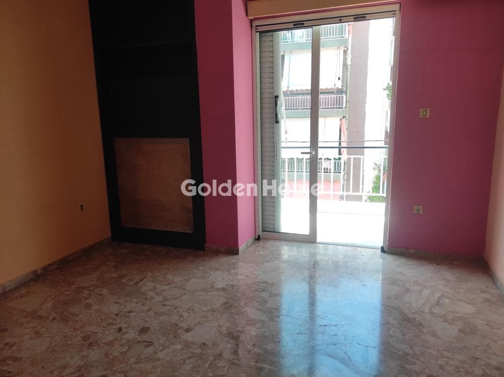 Apartment in Aspra Chomata, Nikaia — Photo 7 of 18