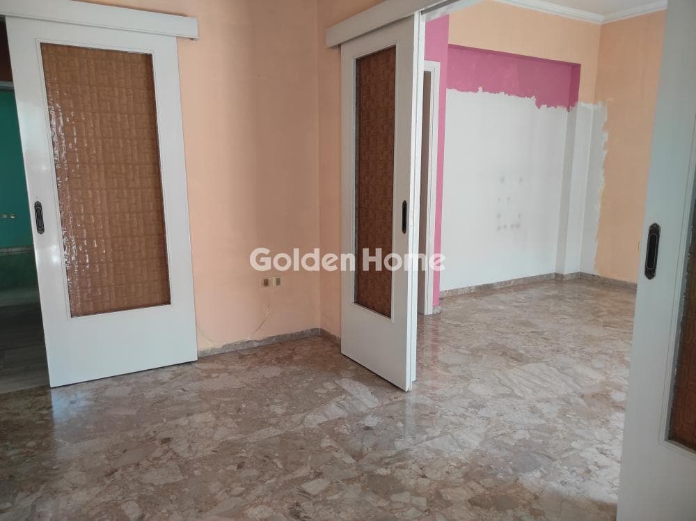 Apartment in Aspra Chomata, Nikaia — Photo 11 of 18