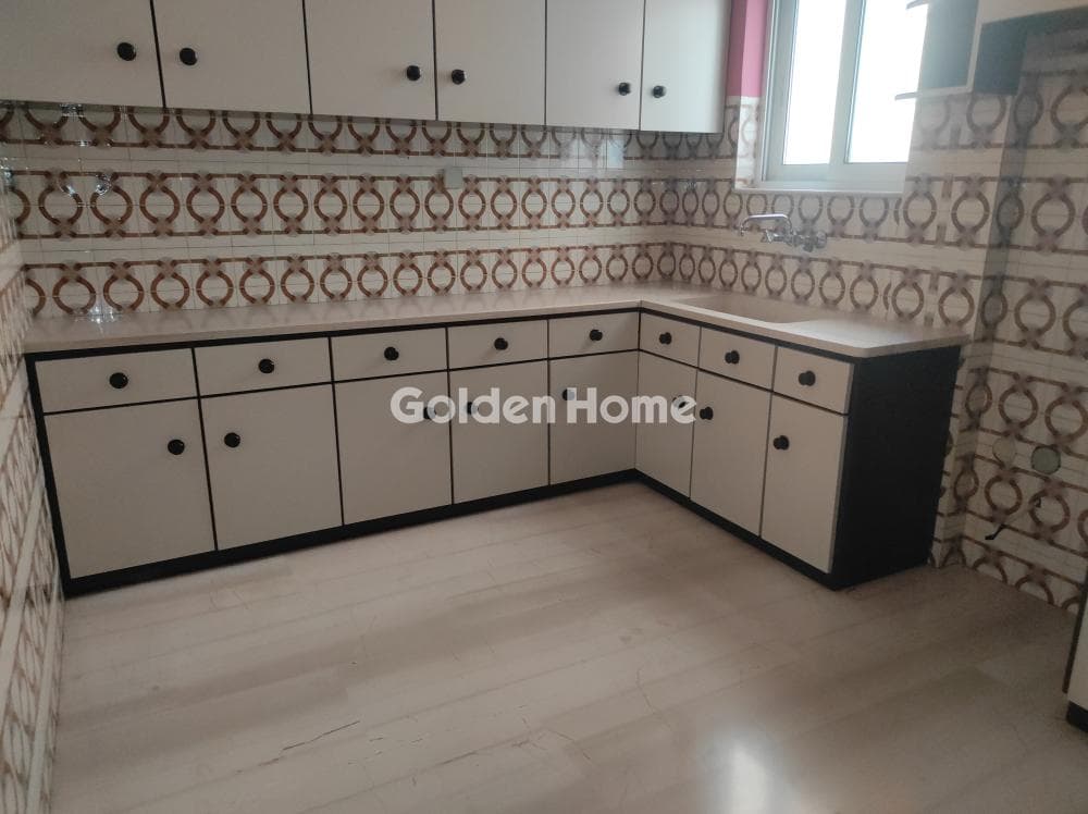 Apartment in Aspra Chomata, Nikaia — Photo 14 of 18