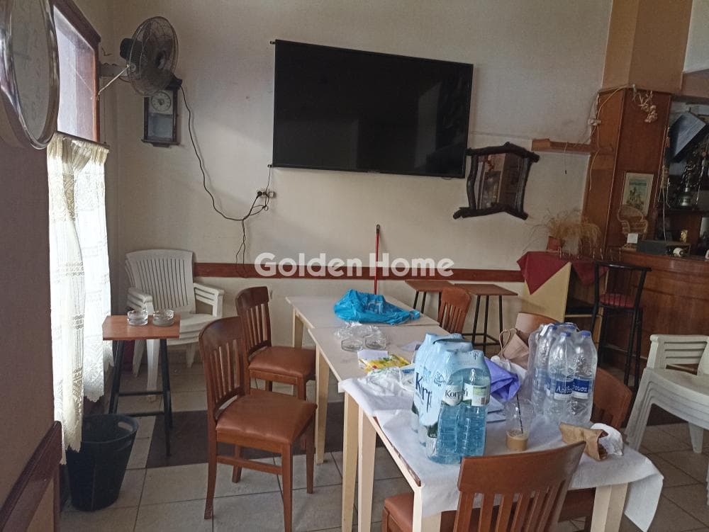 Κατάστημα στην Πλατεία Μέμου, Κορυδαλλός — Φωτογραφία 13 από 13