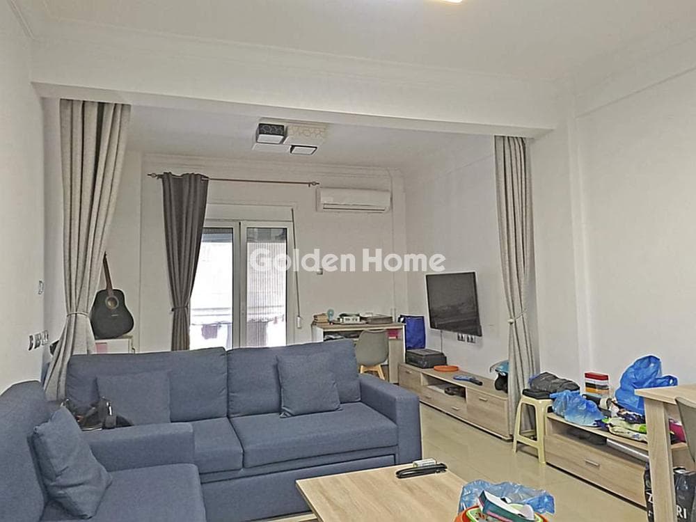 Apartment in Mouseio, Exarchia - Neapoli — Photo 2 of 18